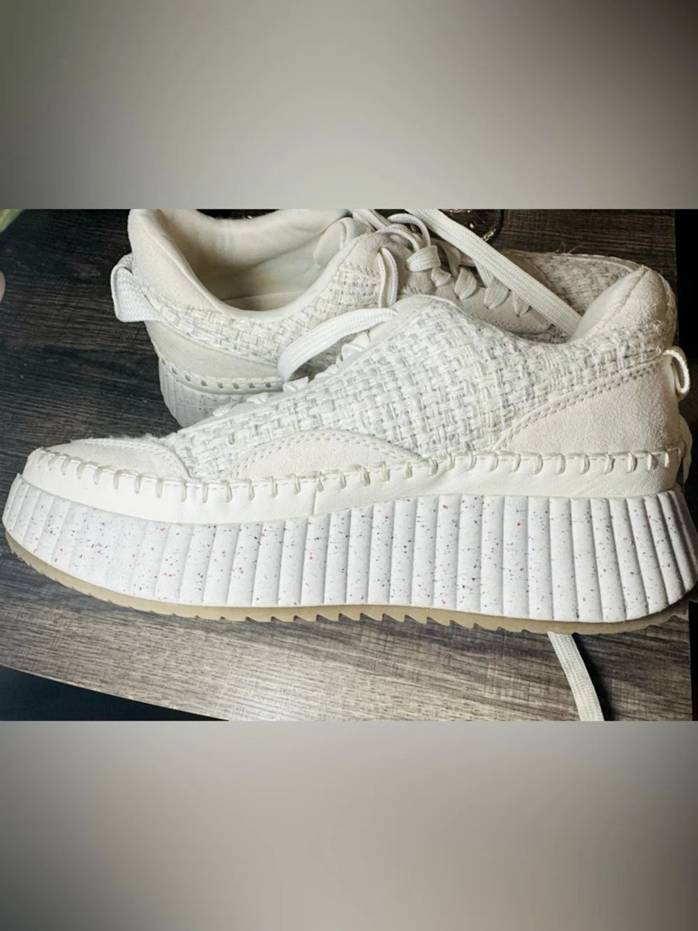 Universal Thread White Woven Platform Sneakers Women’s Size 8
